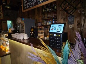 Vscharge customer shared power bank staion in Bar